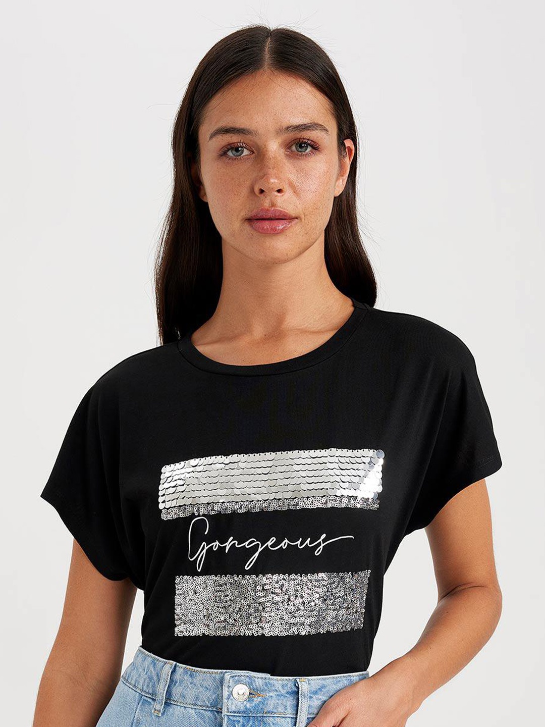 

DeFacto Typography Printed Extended Sleeves T-shirt, Black