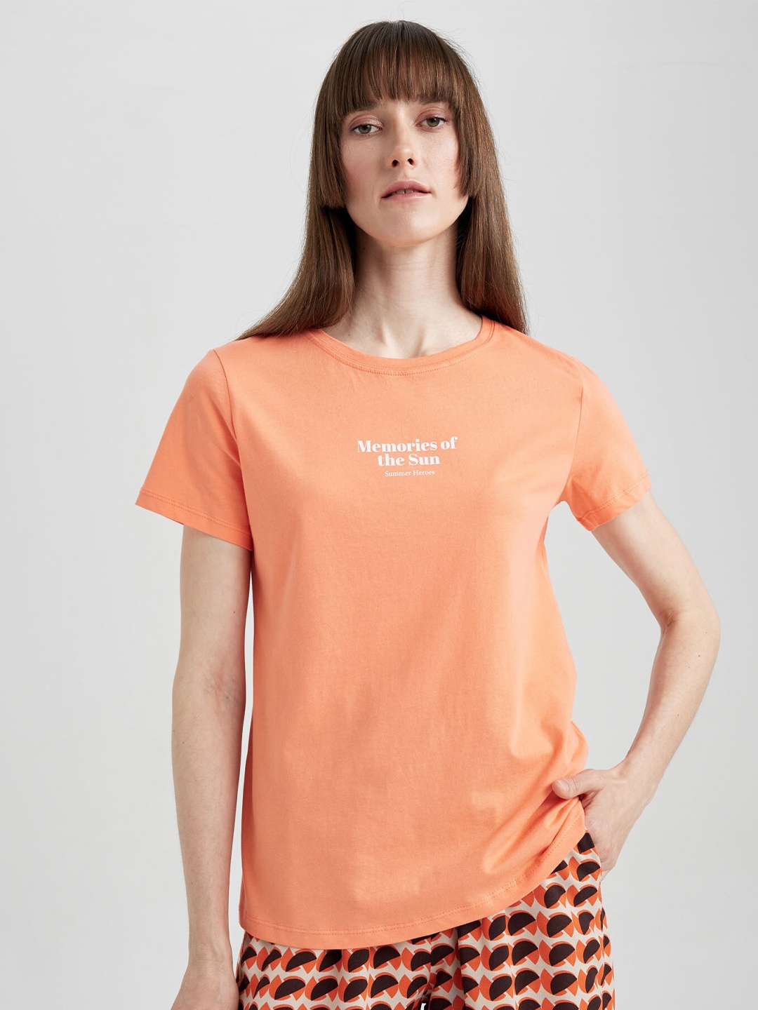 

DeFacto Round Neck Pure Cotton T-Shirt, Orange