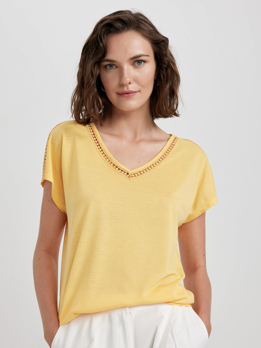 

DeFacto V-Neck Extended Sleeves T-shirt, Yellow