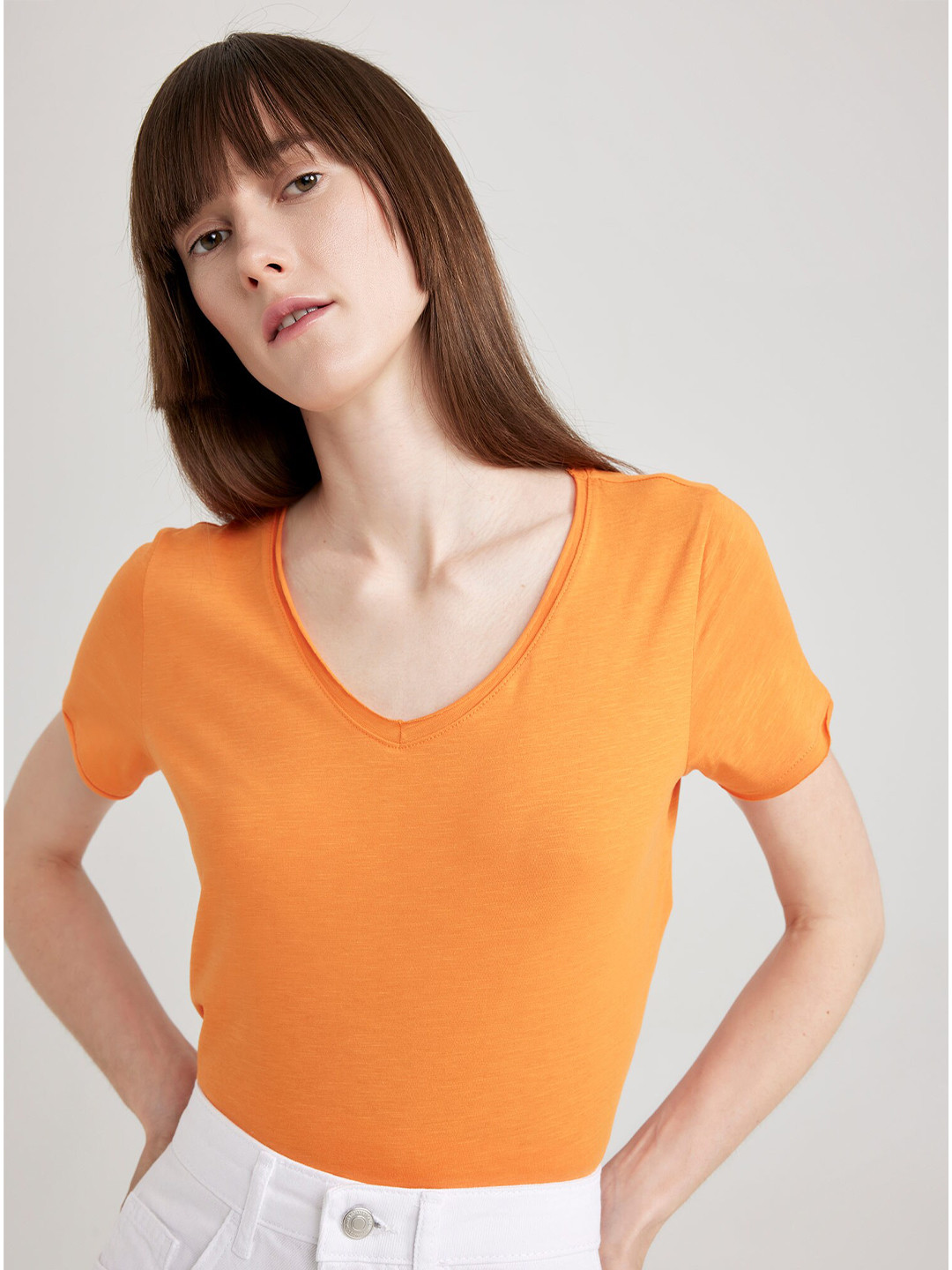 

DeFacto V-Neck Pure Cotton T-shirt, Orange