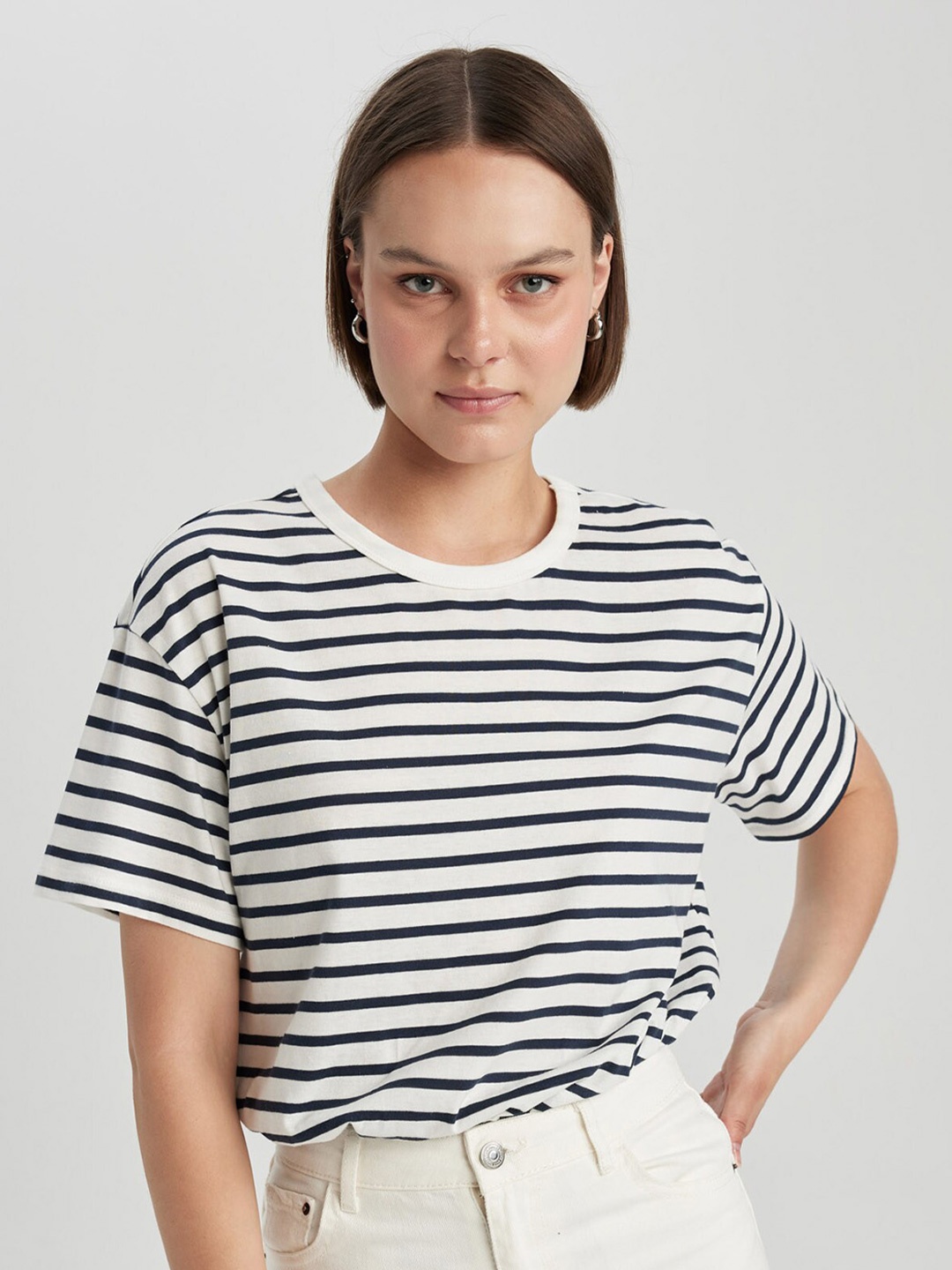 

DeFacto Horizontal Striped Pure Cotton Casual T-Shirt, White