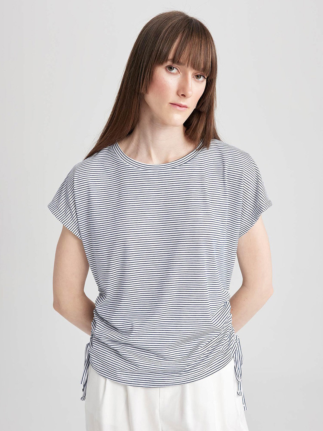 

DeFacto Horizontal Striped Casual Top, Na