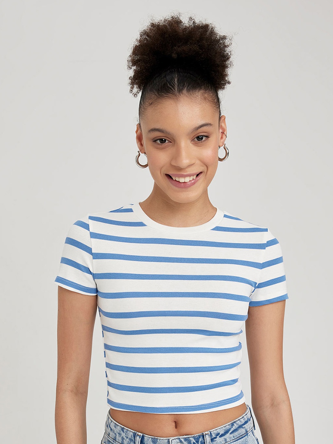 

DeFacto Horizontal Striped Casual Crop T-Shirt, White
