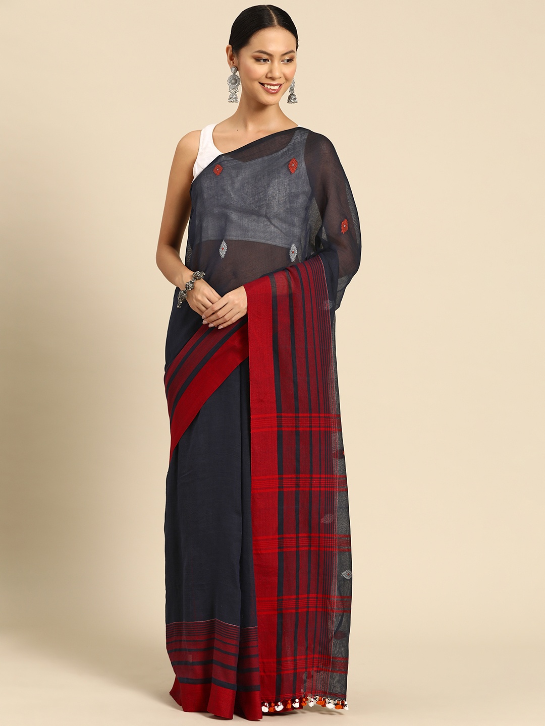 

ArtEastri Ethnic Motifs Pure Cotton Jacquard Saree, Black