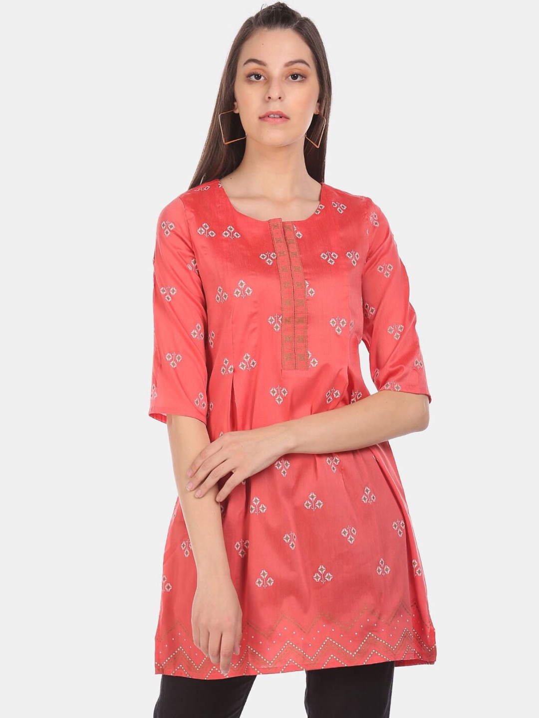 

V-Mart Abstract Printed Pleated A-Line Kurti, Red