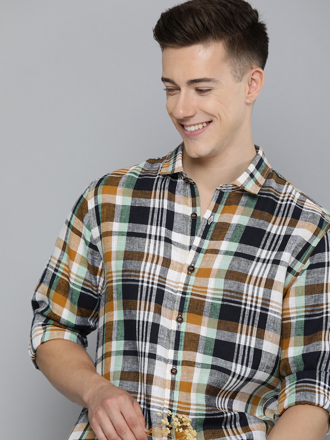 

Mast & Harbour Men Lyocell Linen Checked Casual Shirt, Black