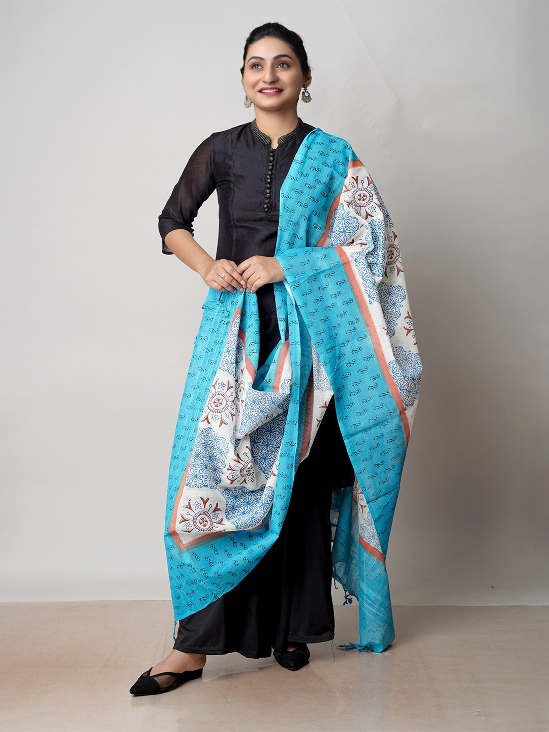 

Unnati Silks Ethnic Motifs Block Print Pure Cotton Dupatta, Cream