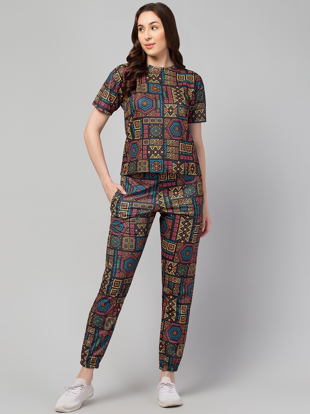 

FFLIRTYGO Geometric Print T-shirt With Joggers, Black
