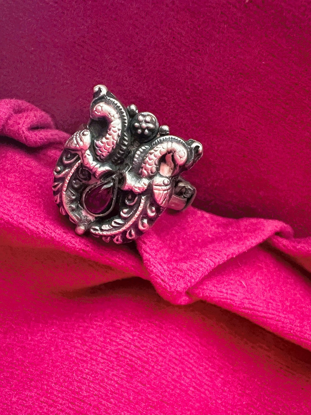 

Arte Jewels 925 Oxidised Silver Stone Studded Finger Ring
