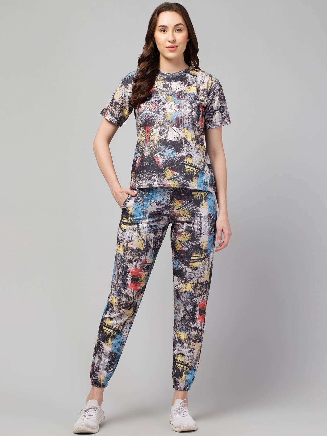 

FFLIRTYGO Abstract Printed T-Shirt & Joggers, Grey
