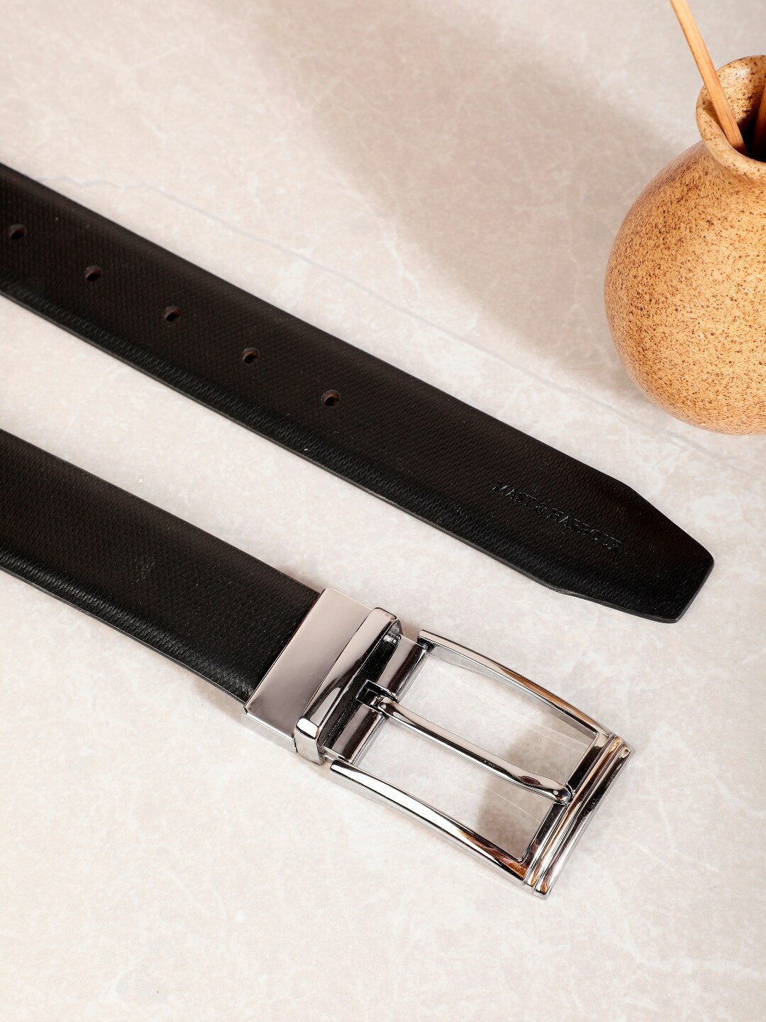 

Mast & Harbour Men Black Textured Leather Reversible Formal Belt