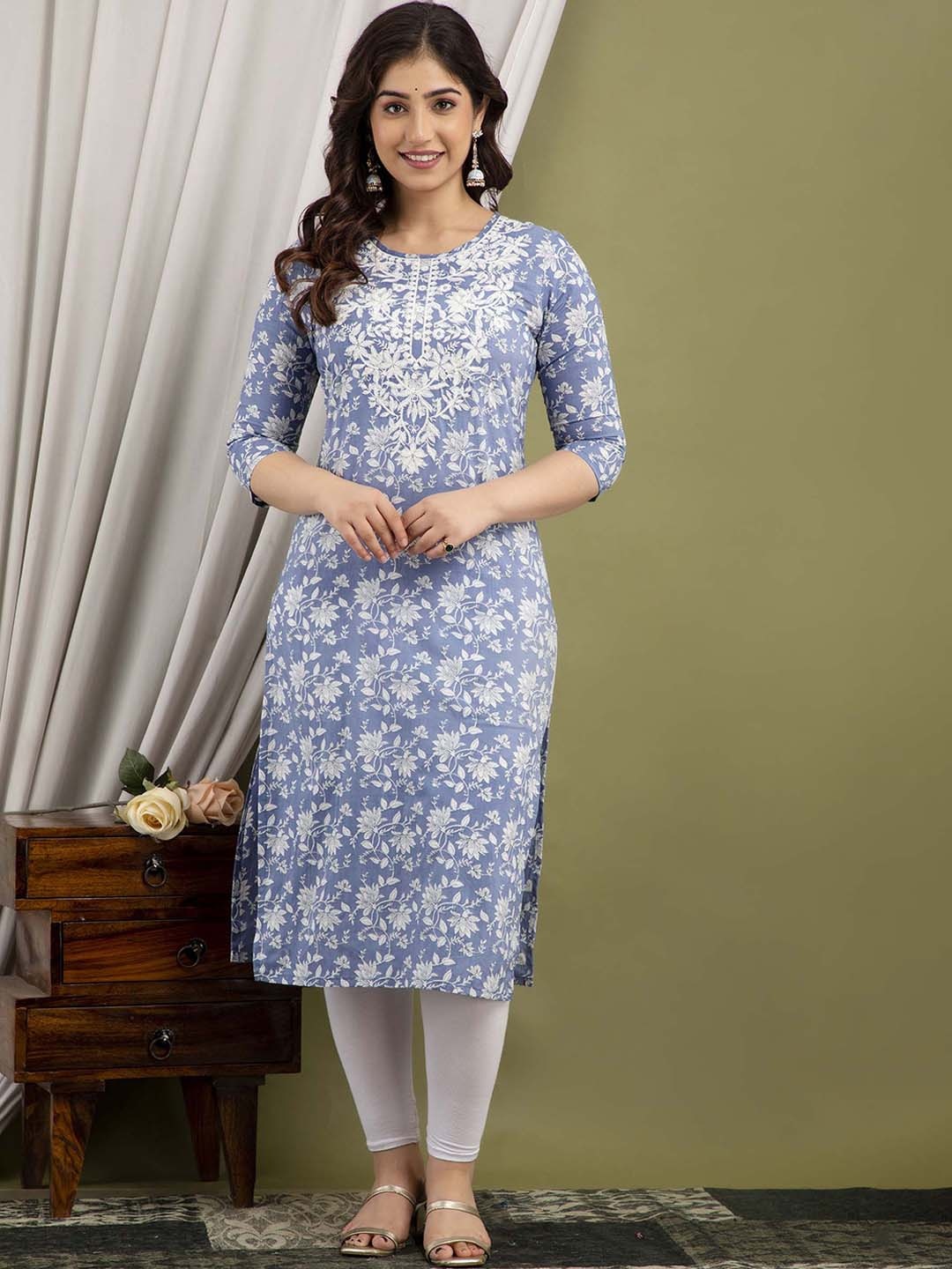 

FASHION DEPTH Floral Printed Thread Work Cotton Kurta, Blue