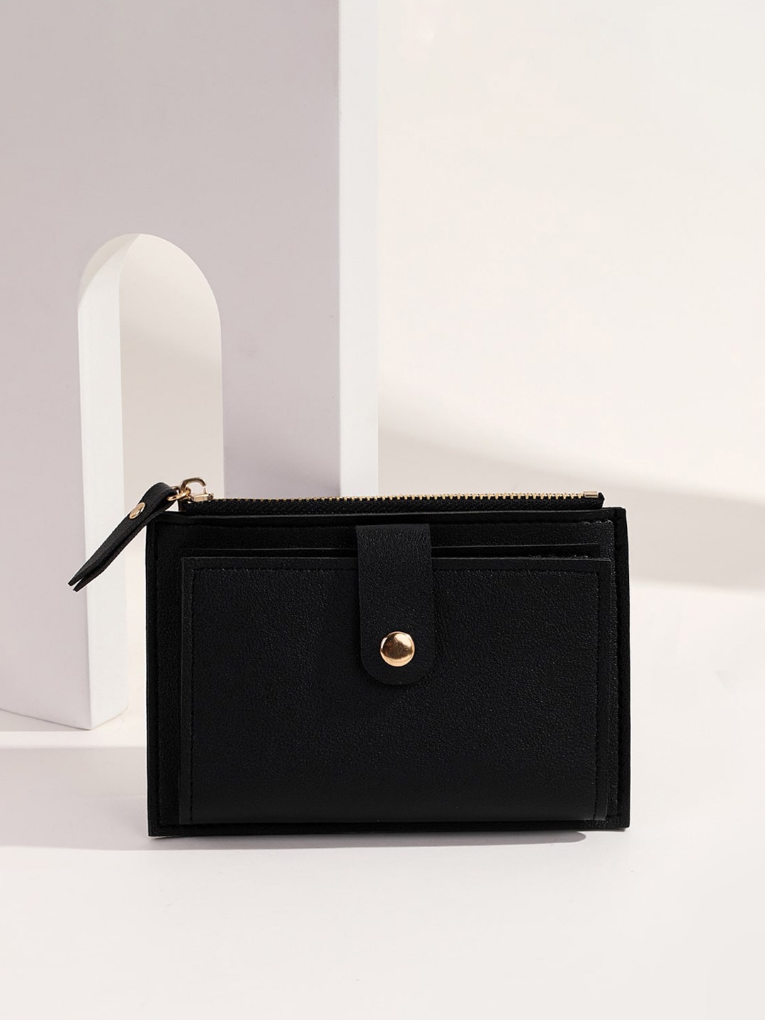 

DressBerry Women Black Zip Detail Card Holder