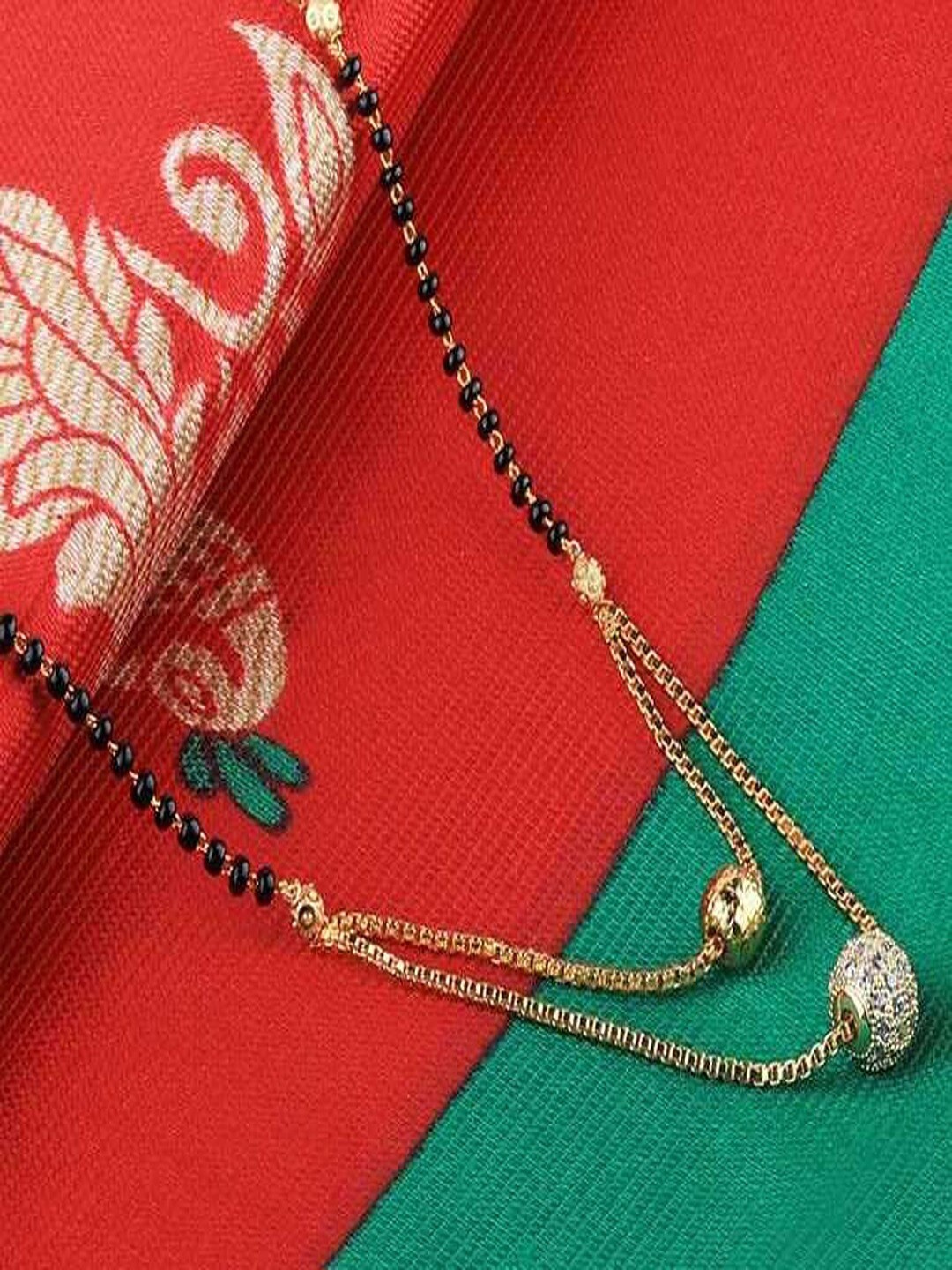 

JEWEL WORLD Gold-Plated Beaded Mangalsutra