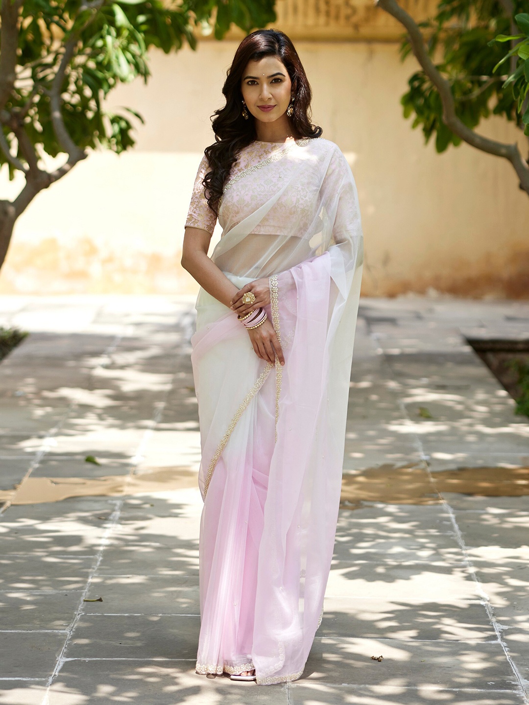 

Geroo Jaipur Embellished Beads & Stones Organza Saree, Pink