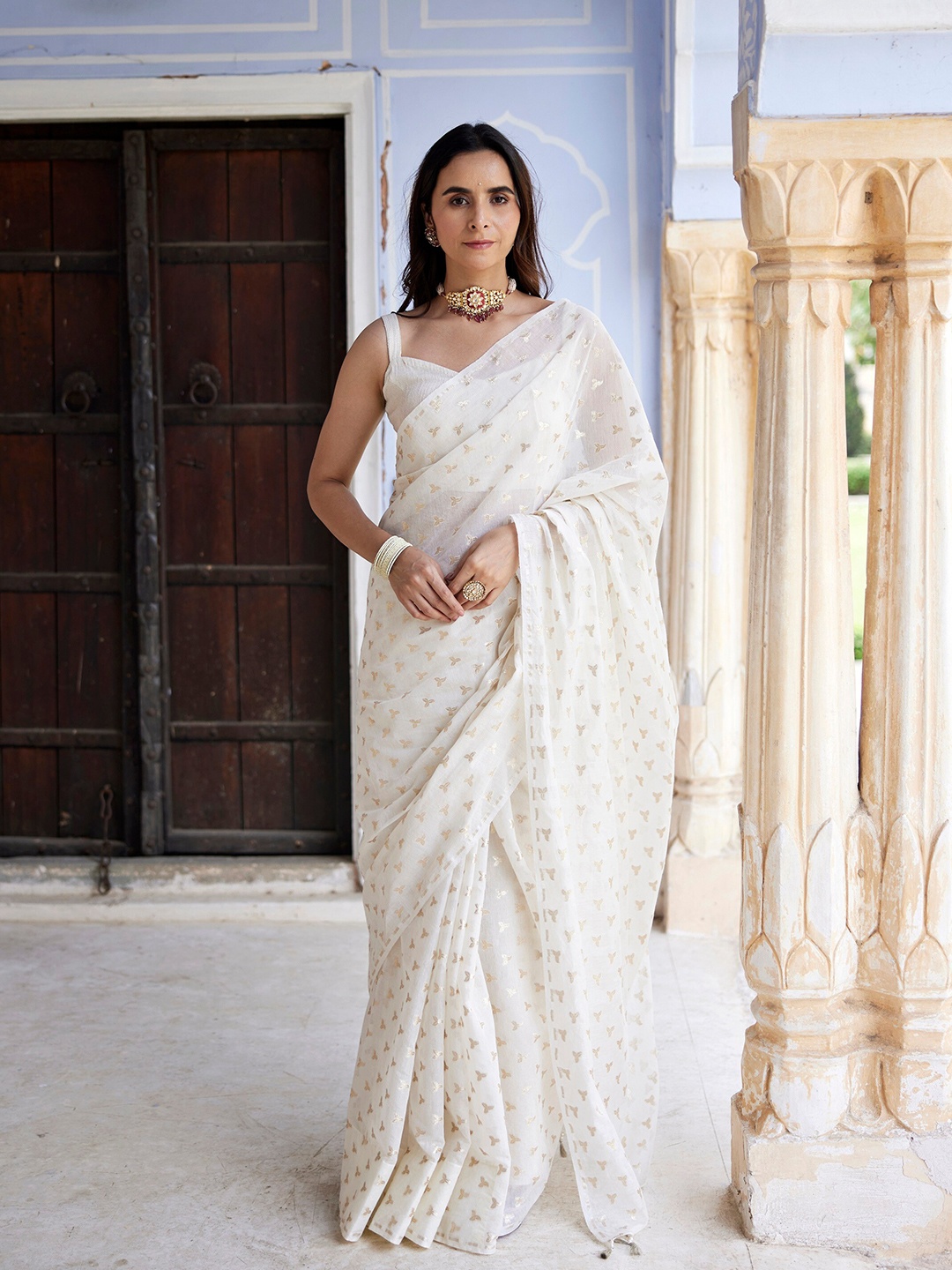 

Geroo Jaipur Floral Woven Design Zari Pure Silk Chanderi Saree, White