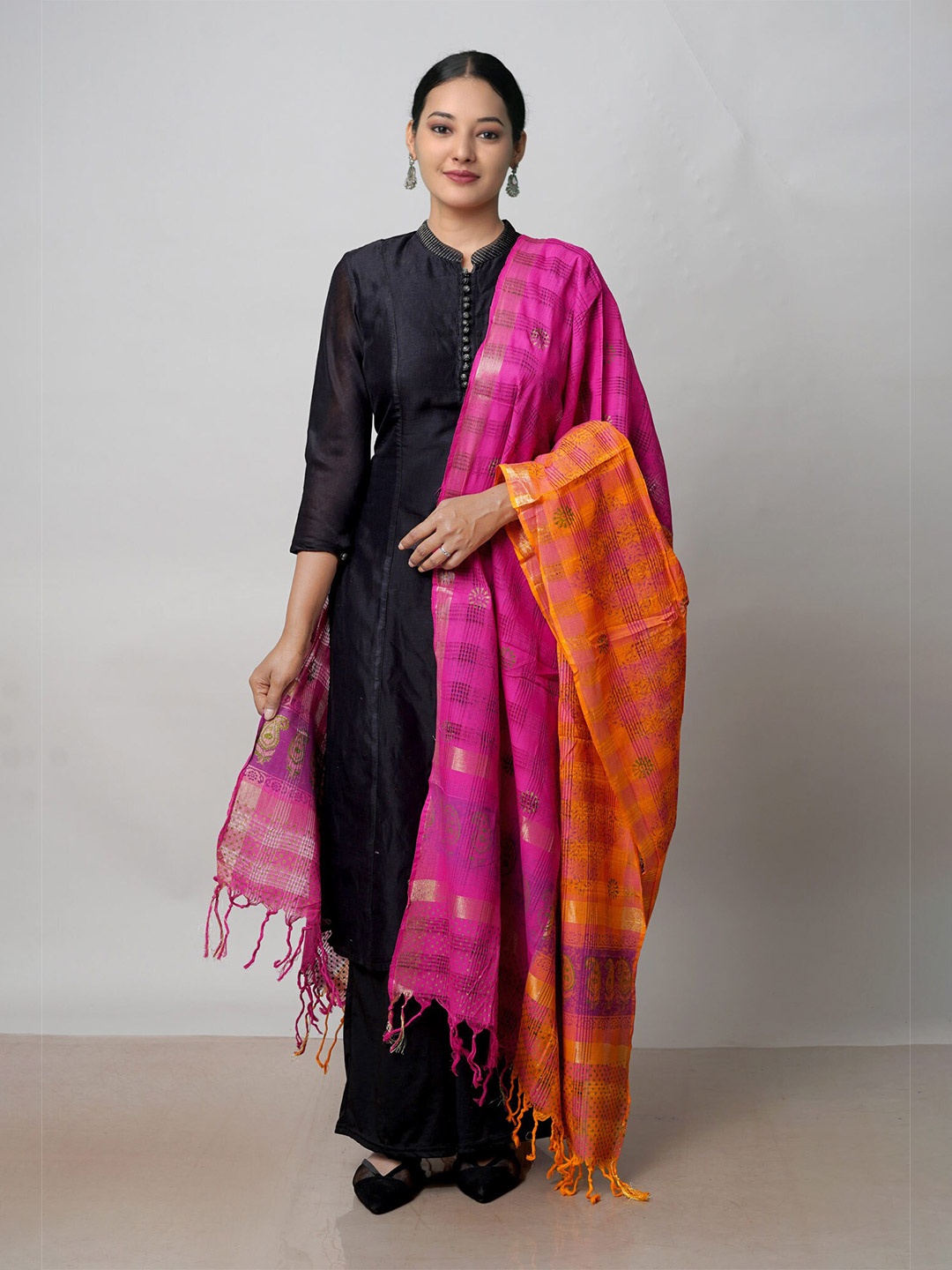 

Unnati Silks Checks Pure Cotton Dupatta, Pink