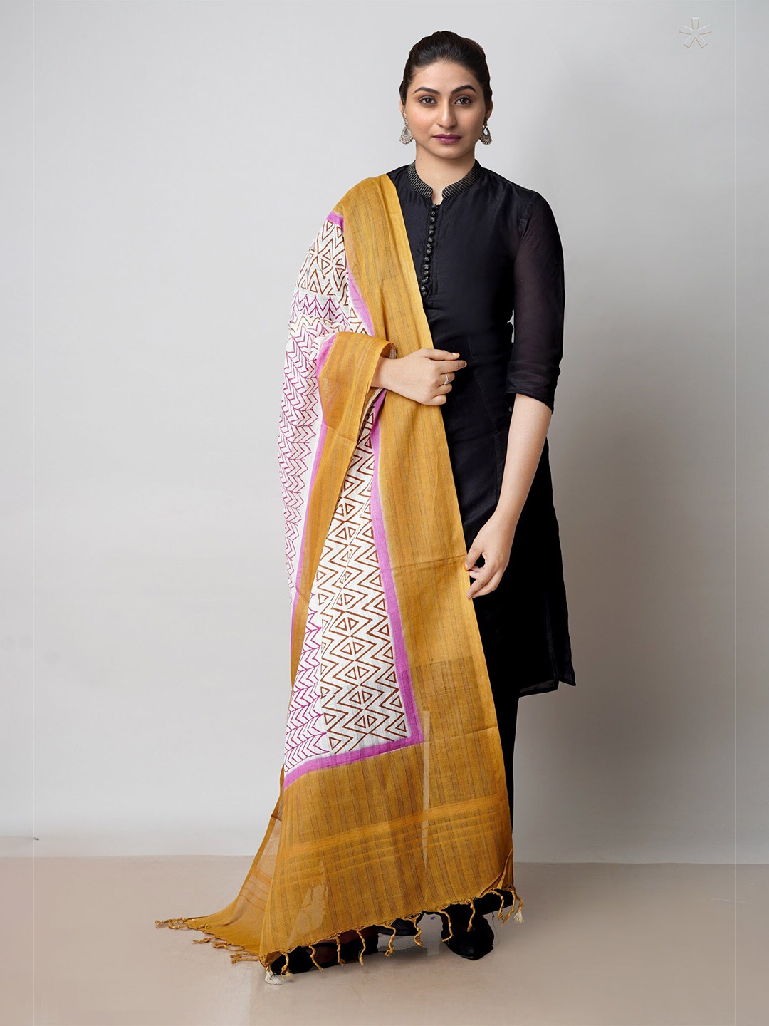 

Unnati Silks Ethnic Motifs Block Printed Pure Cotton Dupatta, Off white