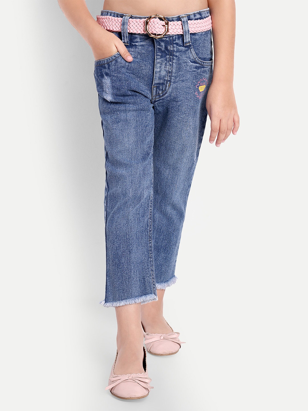 

PAMPOLINA Girls Mid-Rise Low Distress Light Fade Jeans, Blue