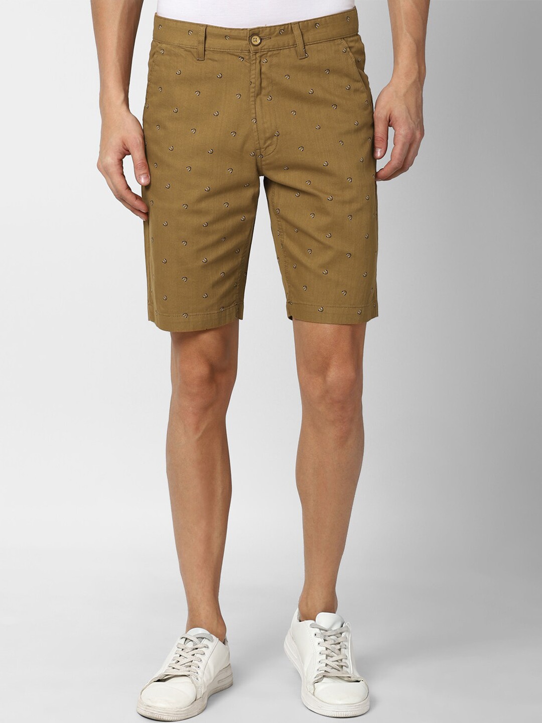 

PETER ENGLAND UNIVERSITY Men Conversational Printed Mid Rise Cotton Shorts, Khaki