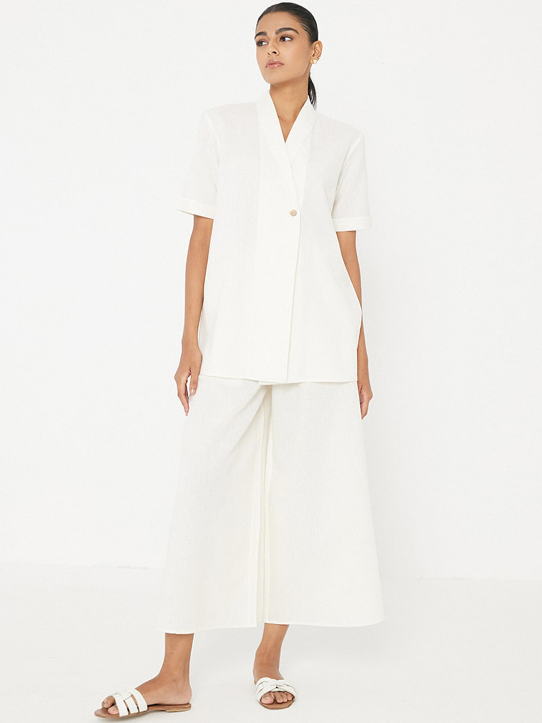 

Ancestry Women Off White Lightweight Longline Tailored Jacket with Patchwork