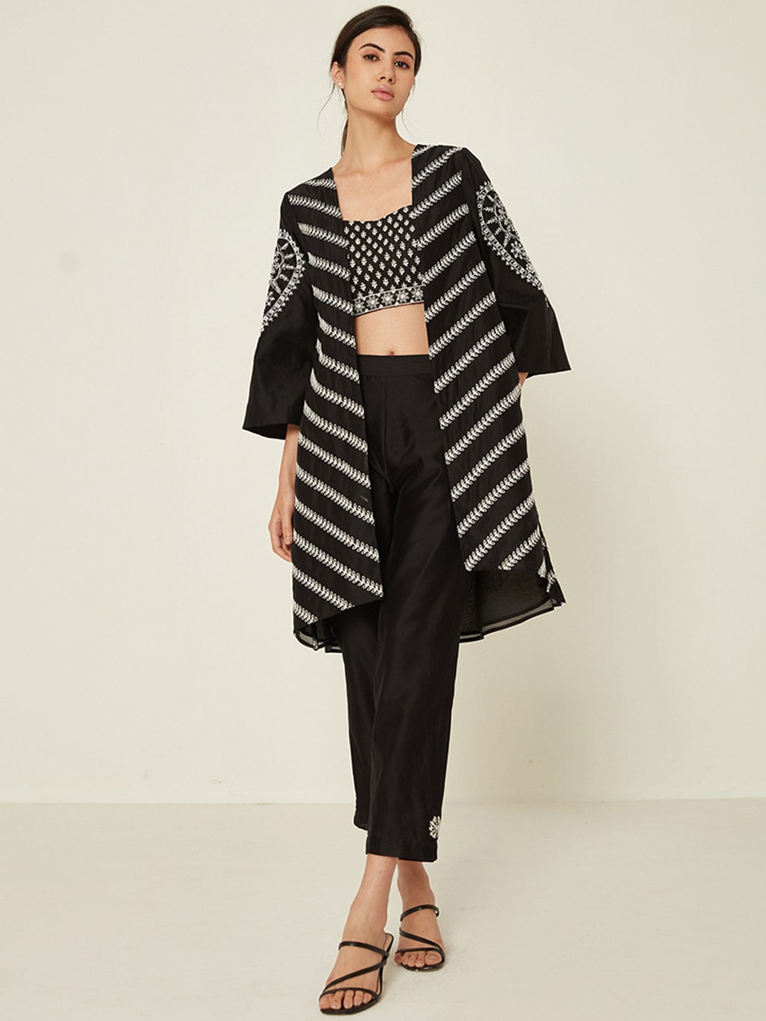 

Ancestry Lightweight Longline Tailored Jacket With Embroidery, Black