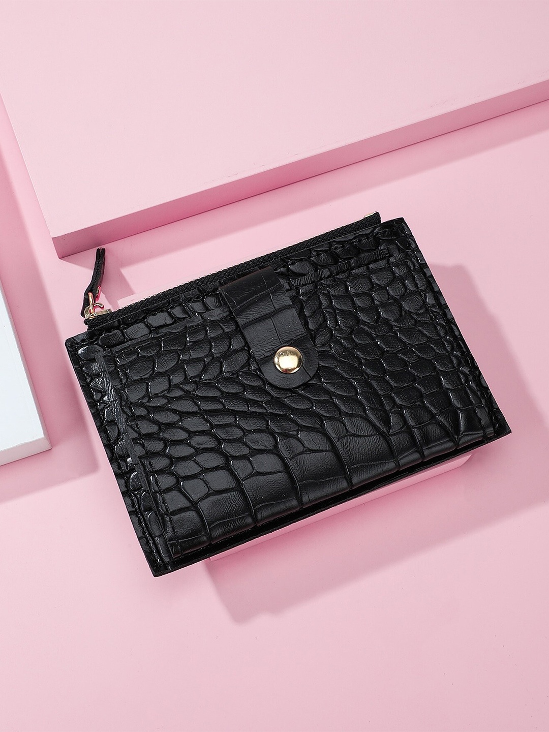 

Mast & Harbour Black Women Textured Zip Detail Card Holder