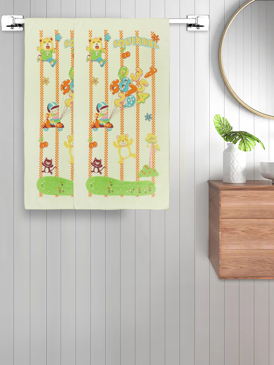 

FABINALIV Kids Yellow & Green 2 Pieces Printed 420 GSM Cotton Bath Towels