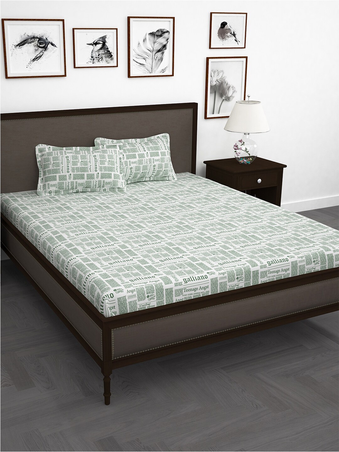 

Story@home Green & White Typography Cotton 240TC King Bedsheet with 2 Pillow Covers