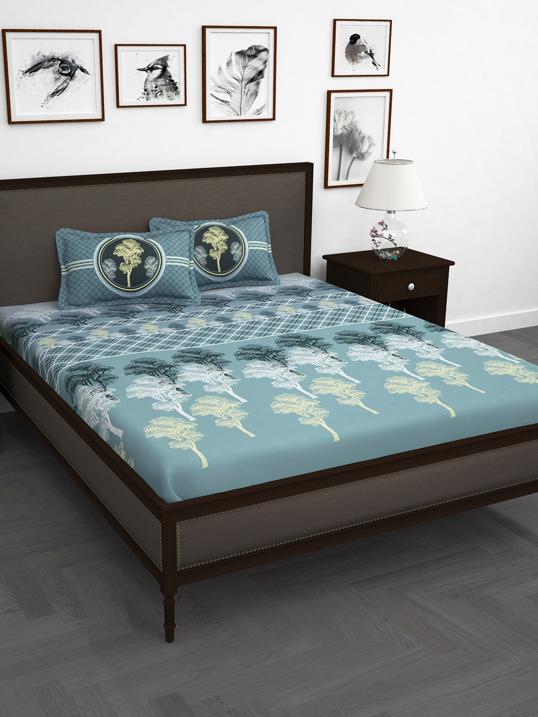 

Story@home Green & White Printed Cotton 240TC King Bedsheet with 2 Pillow Covers