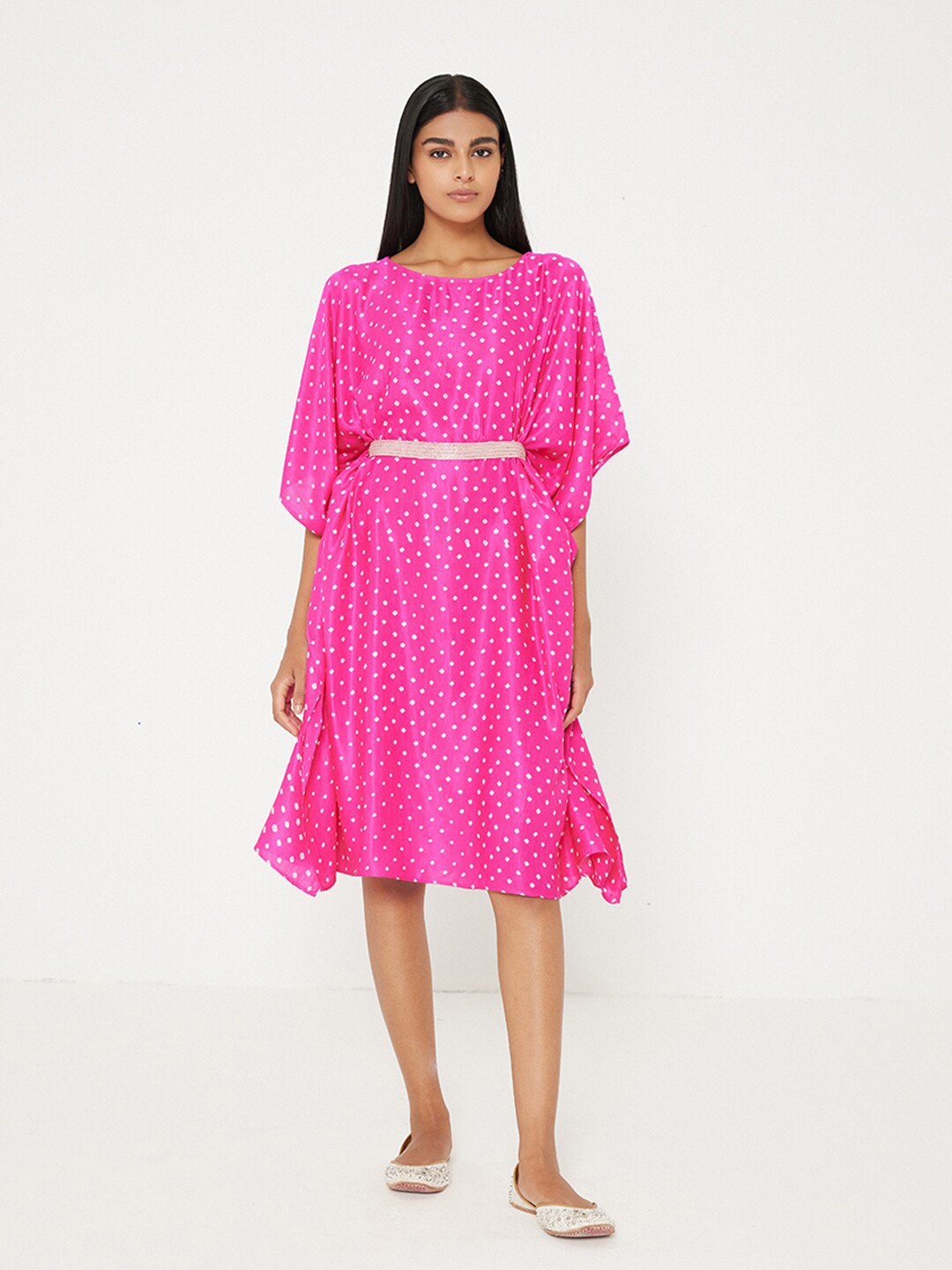 

Ancestry Polka Dot Printed Extended Sleeves Flared Silk Kaftan Dress, Pink