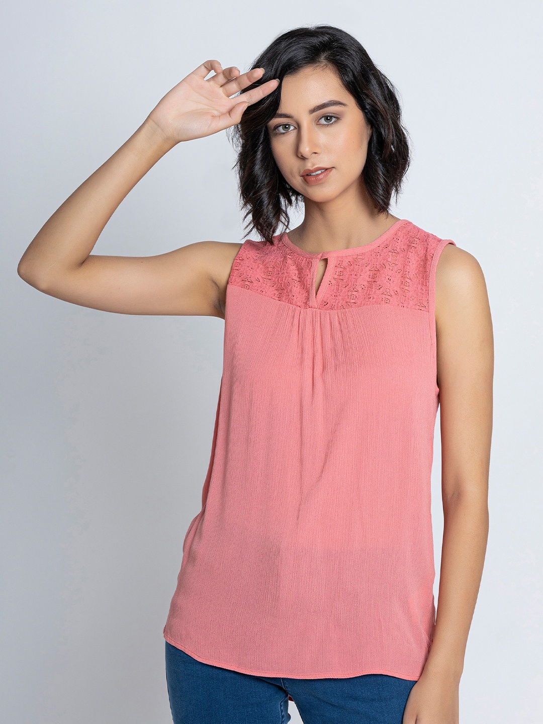 

B.Copenhagen Sleeveless Keyhole Neck Regular Top, Pink