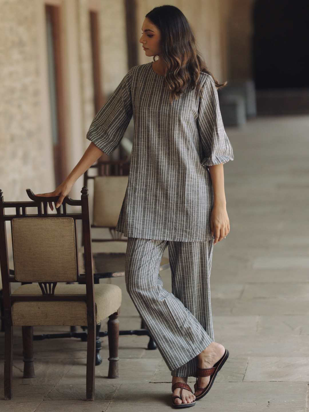 

anayna Women Striped Regular Pure Cotton Kurta with Trousers, Grey
