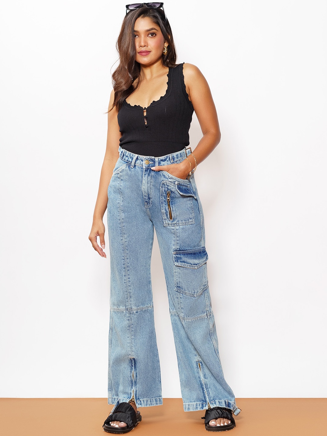

FREAKINS Women Blue Straight Fit High-Rise Clean Look Heavy Fade Cargo Jeans