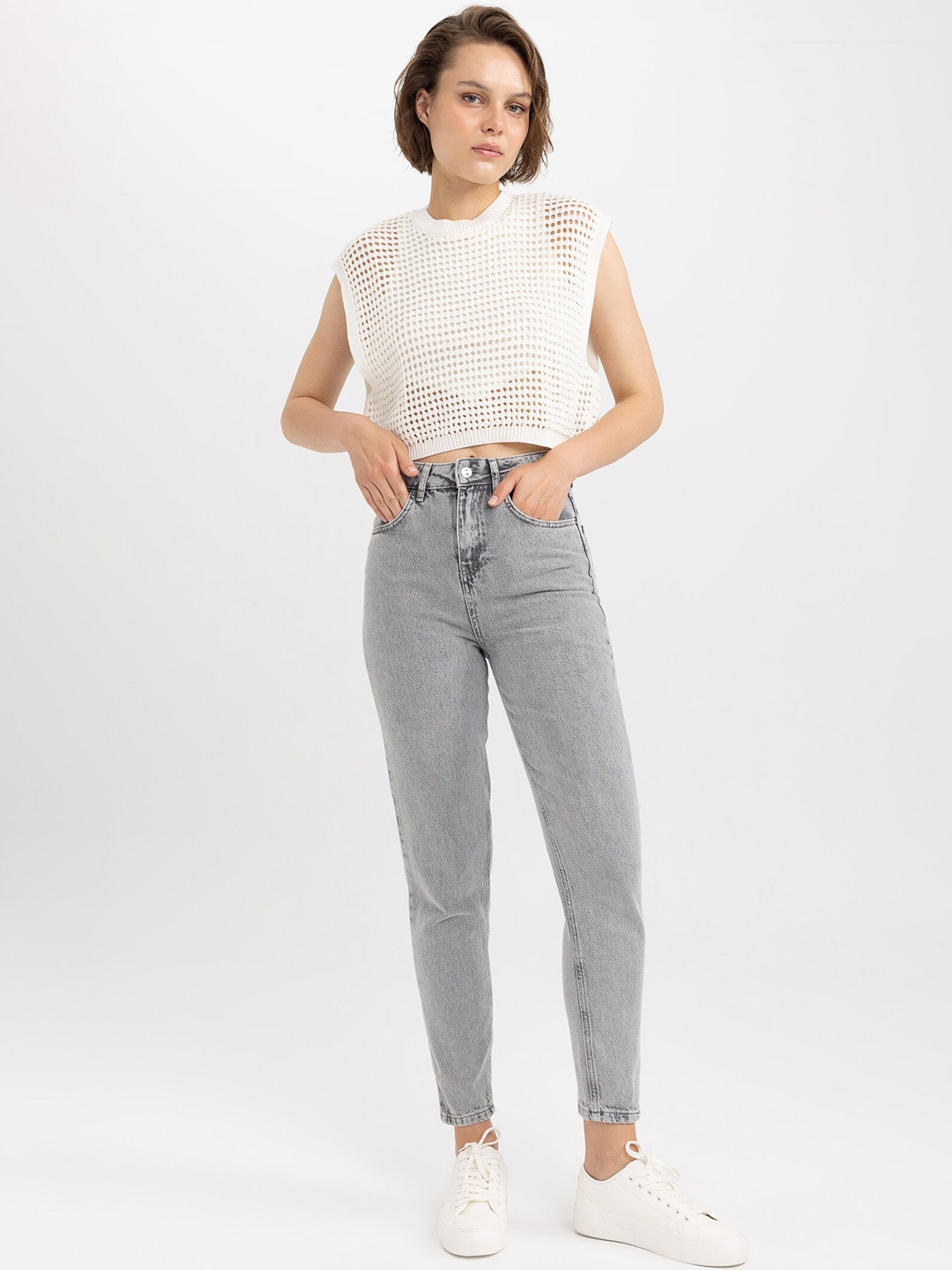 

DeFacto Women Slim Fit Heavy Fade Pure Cotton Jeans, Grey