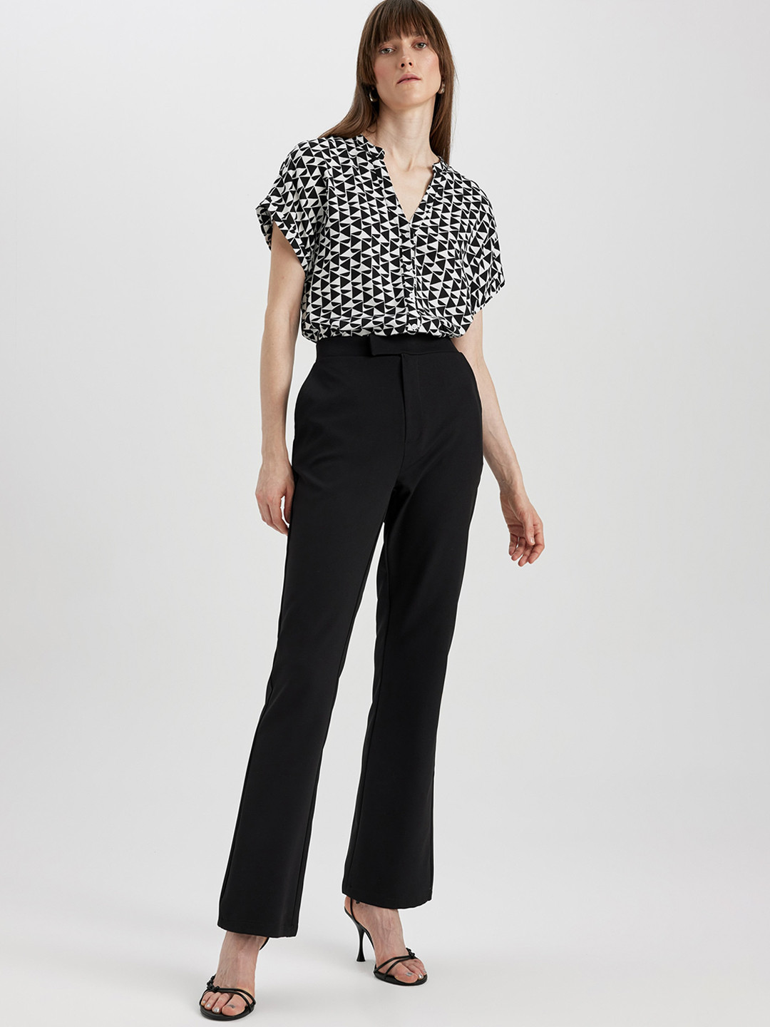 

DeFacto Women Flat-Front Plain Formal Trousers, Black