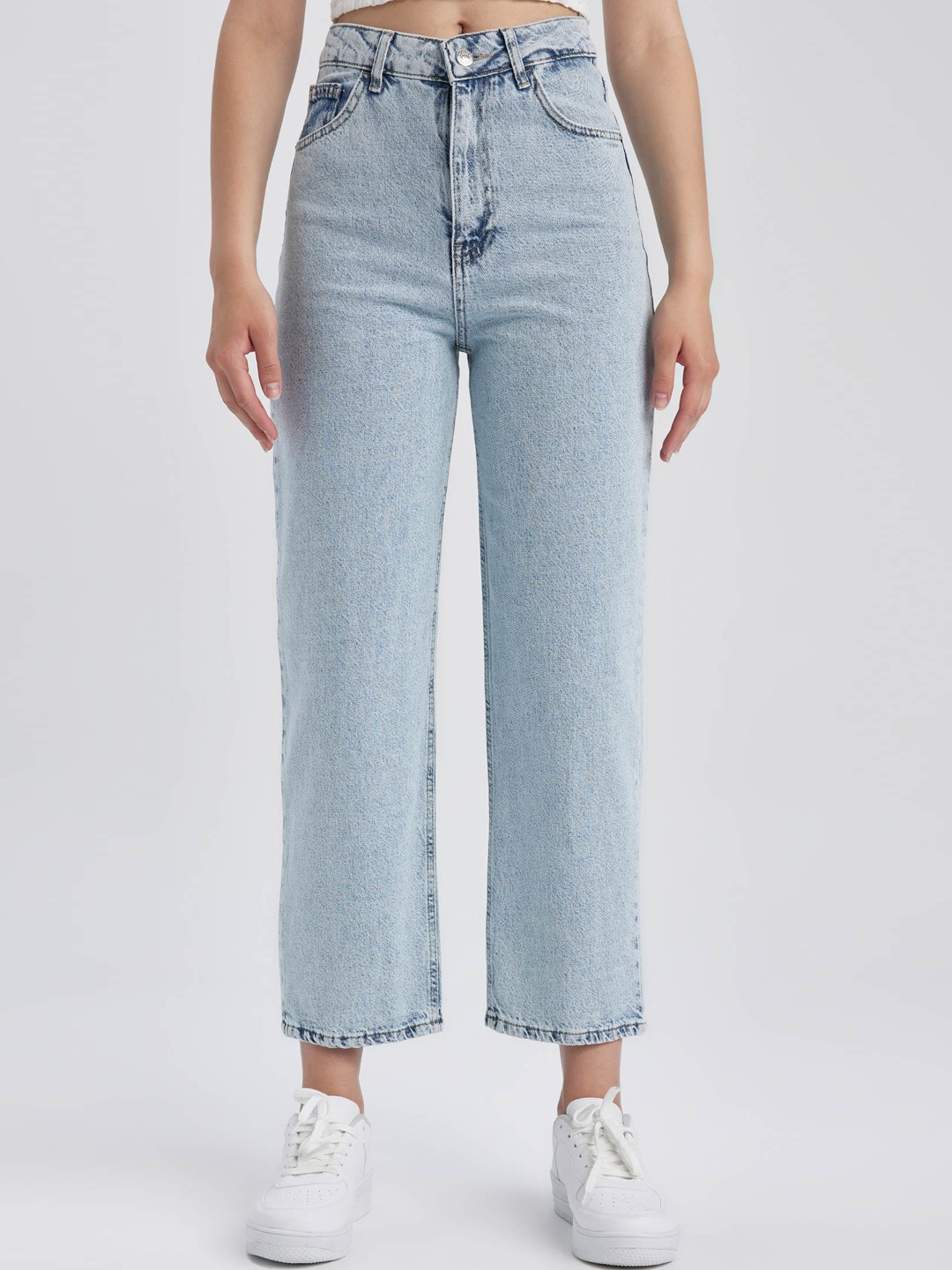 

DeFacto Women Relaxed Fit Mid-Rise Pure Cotton Jeans, Blue