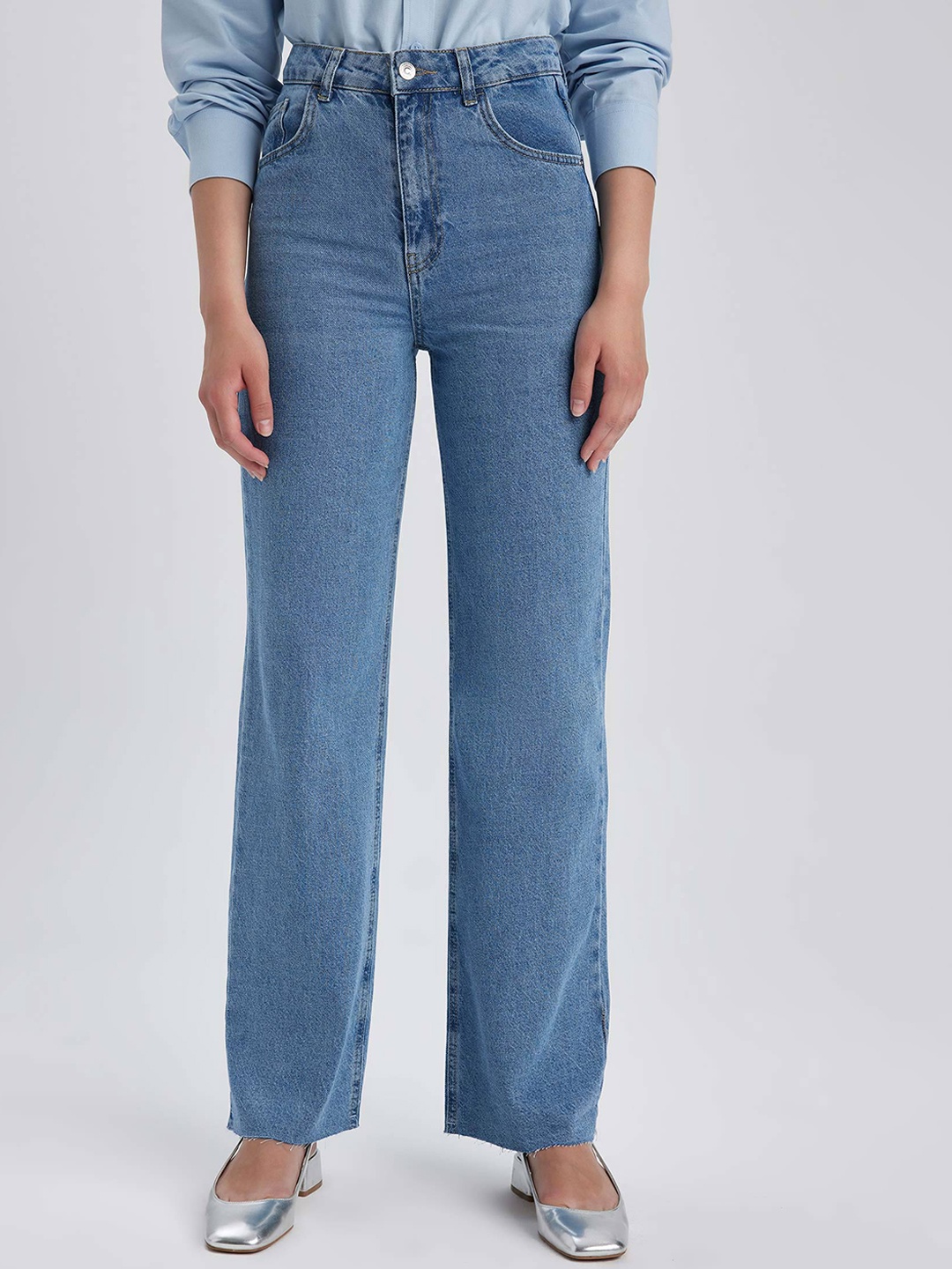 

DeFacto Women Light Fade Pure Cotton Jeans, Blue