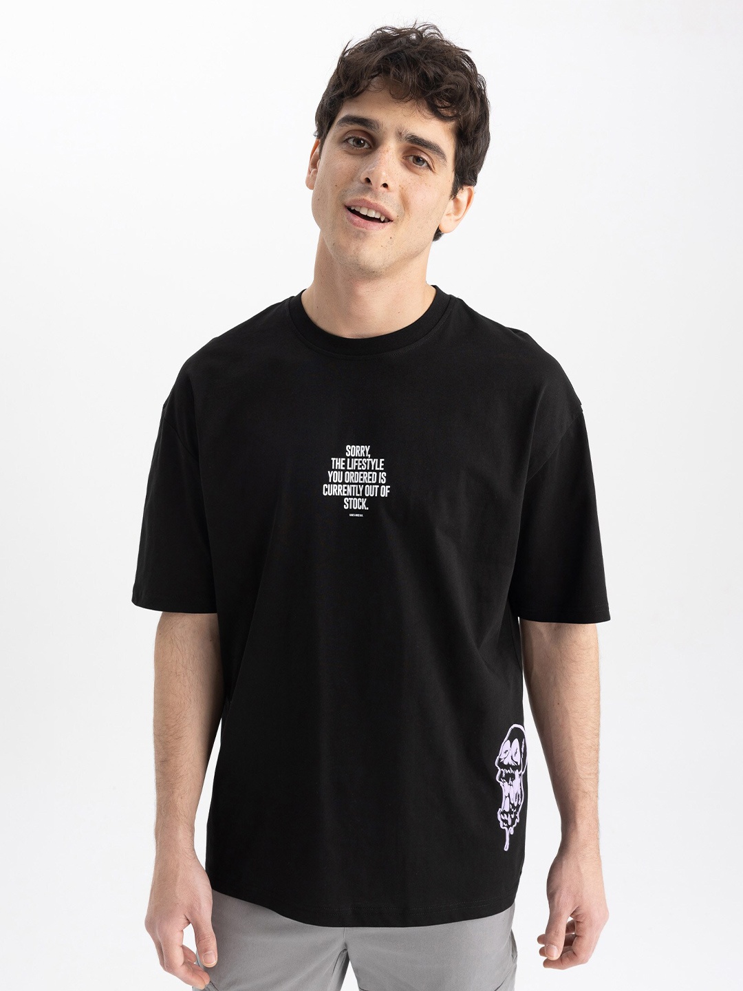 

DeFacto Graphic Printed Drop Shoulder Sleeves Pure Cotton T-Shirt, Black