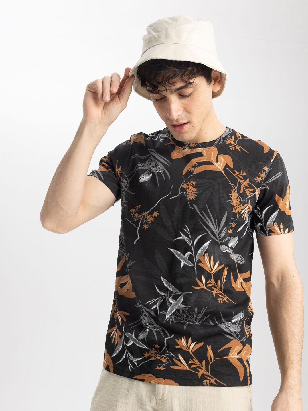 

DeFacto Tropical Printed Pure Cotton T-shirt, Black