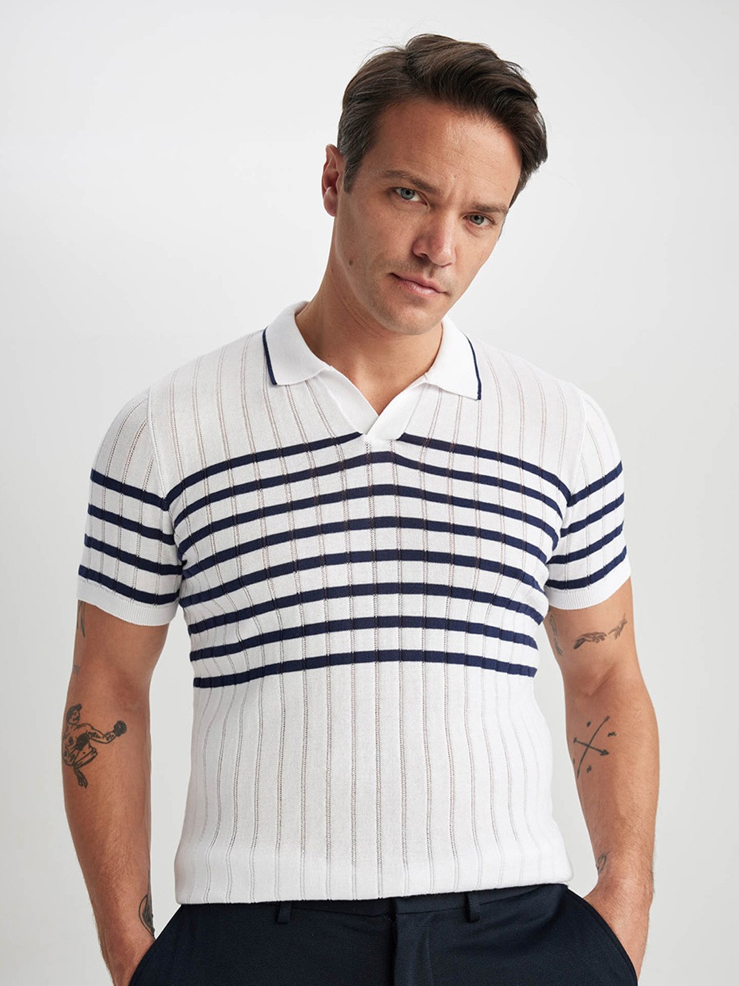 

DeFacto Striped Polo Collar Pure Cotton T-shirt, White