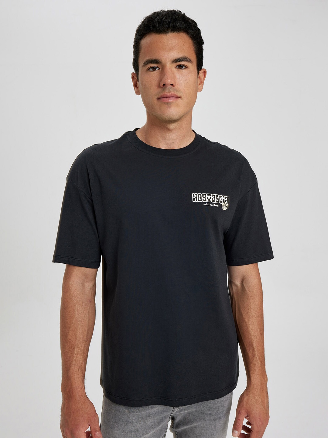 

DeFacto Round Neck Pure Cotton T-shirt, Black