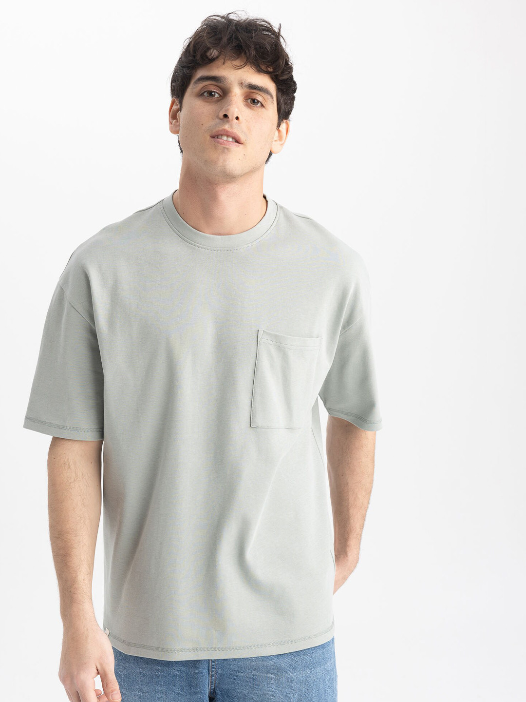 

DeFacto Drop-Shoulder Sleeves Pure Cotton Pockets T-shirt, Grey
