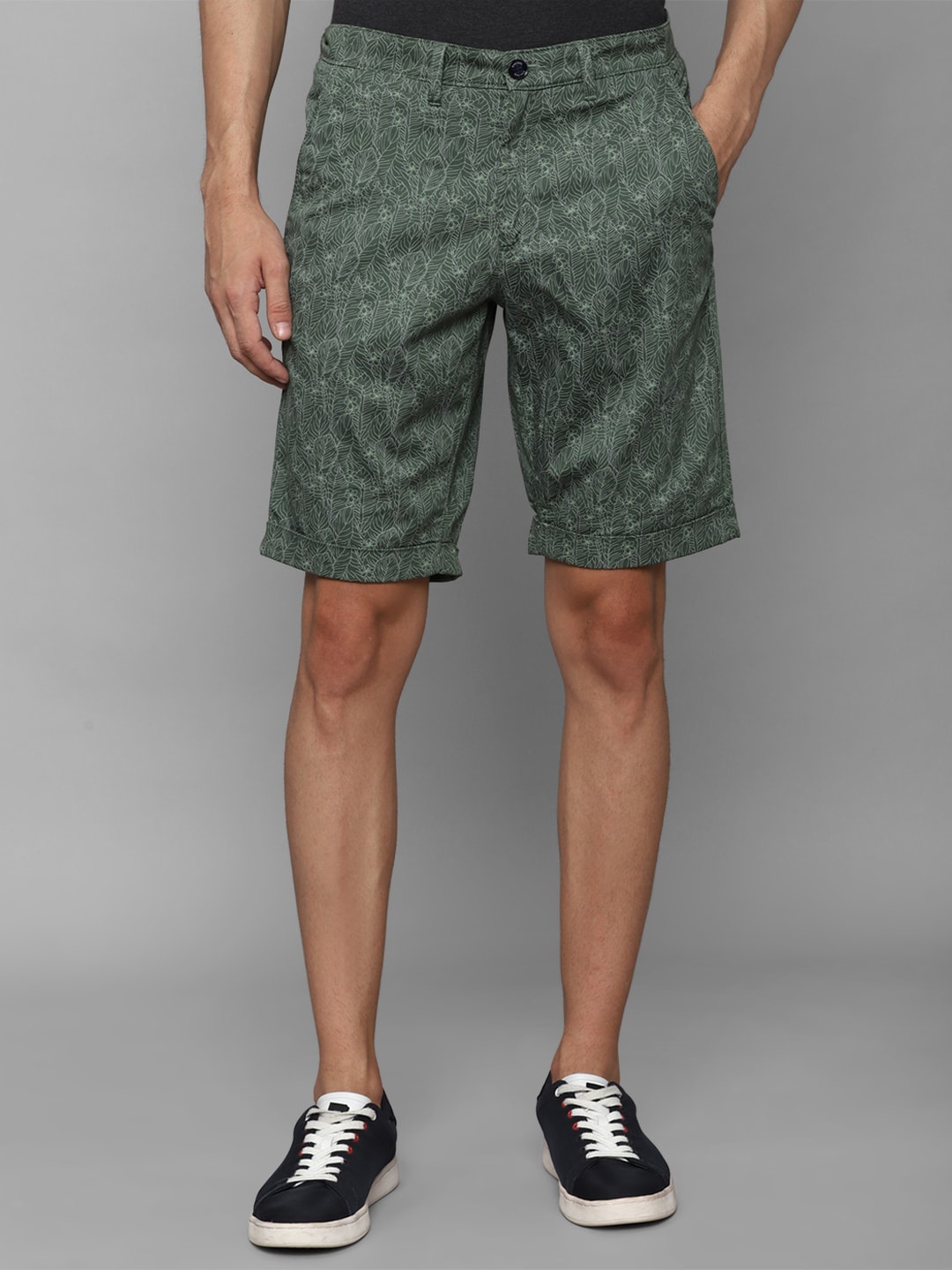 

Allen Solly Men Floral Printed Slim Fit Pure Cotton Shorts, Olive