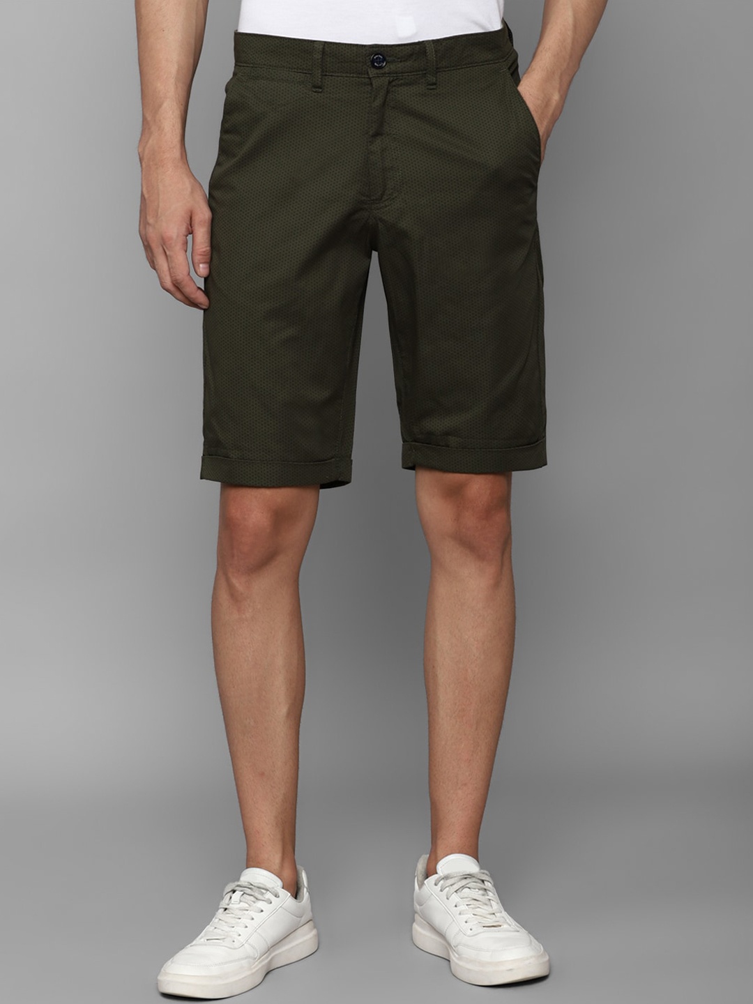 

Allen Solly Men Printed Slim Fit Mid-Rise Pure Cotton Shorts, Green