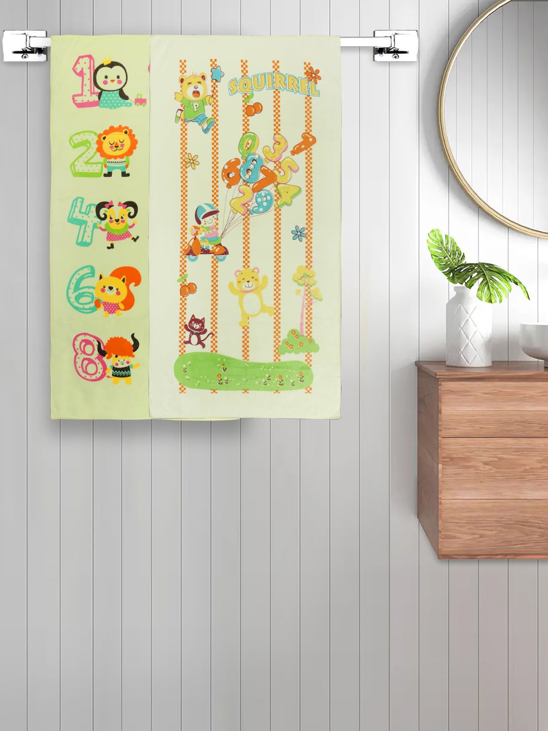 

FABINALIV Kids 2 Pcs Yellow & Green Printed 420 GSM Cotton Bath Towels