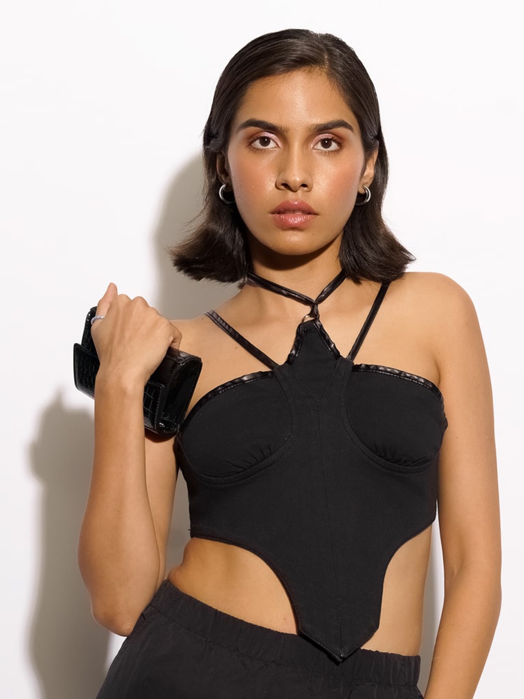 

FREAKINS Black Shoulder Strapped Cotton Fitted Denim Crop Top