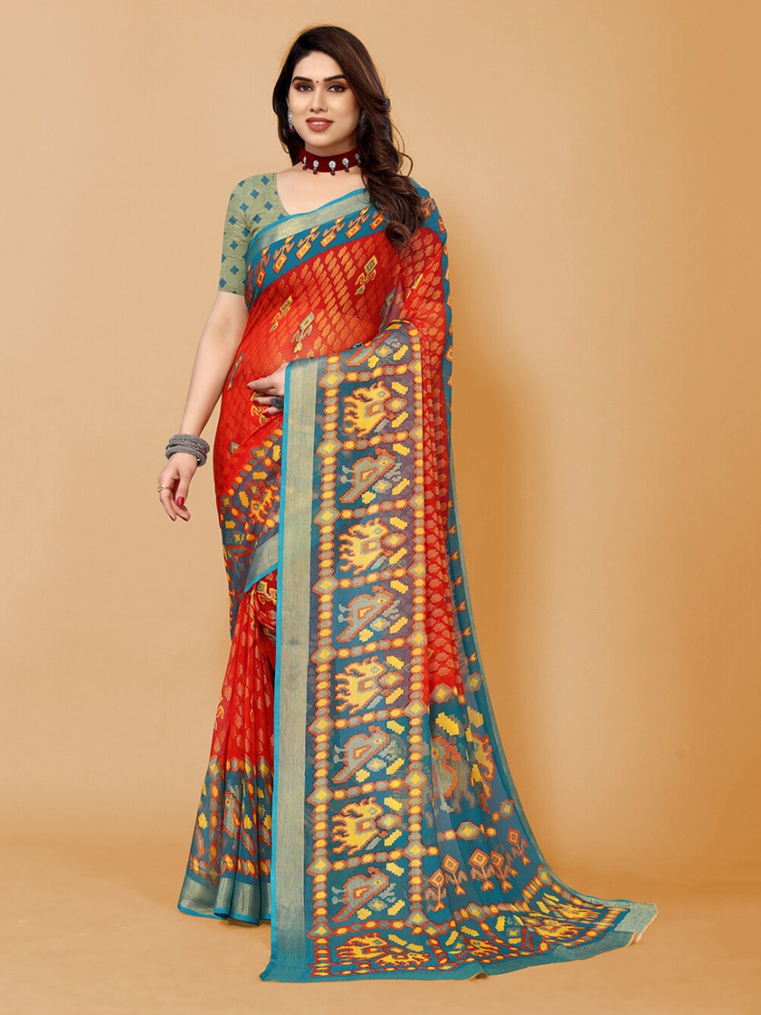 

FABMORA Ethnic Motifs Printed Zari Patola Saree, Red