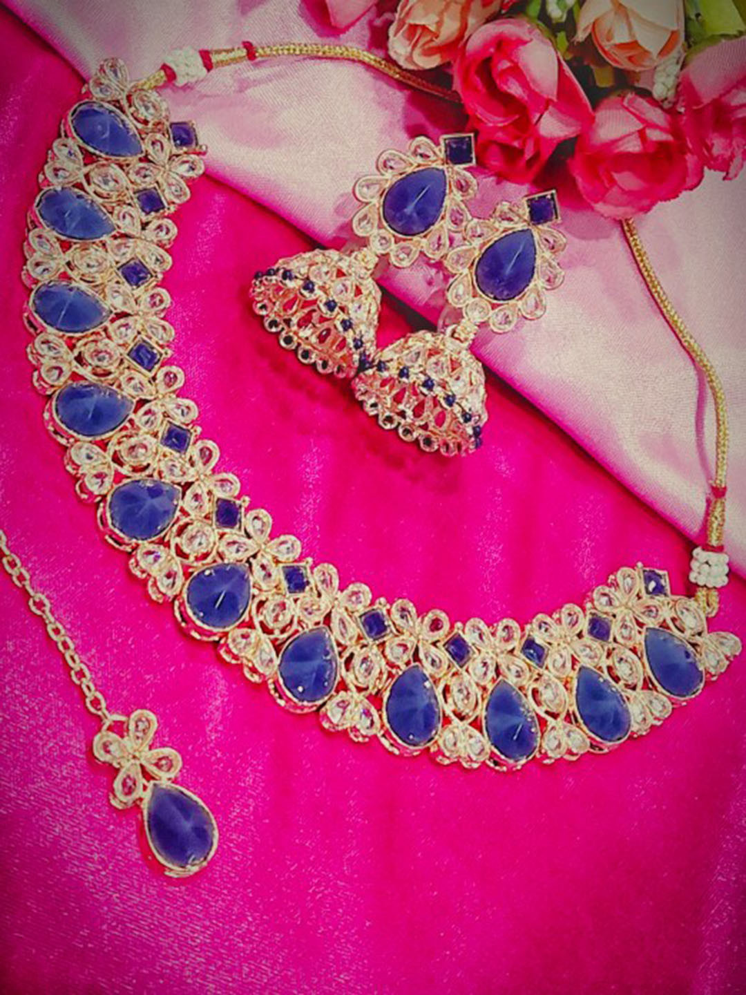 

FEMMIBELLA Gold-Plated Necklace and Earrings With Maang Tika