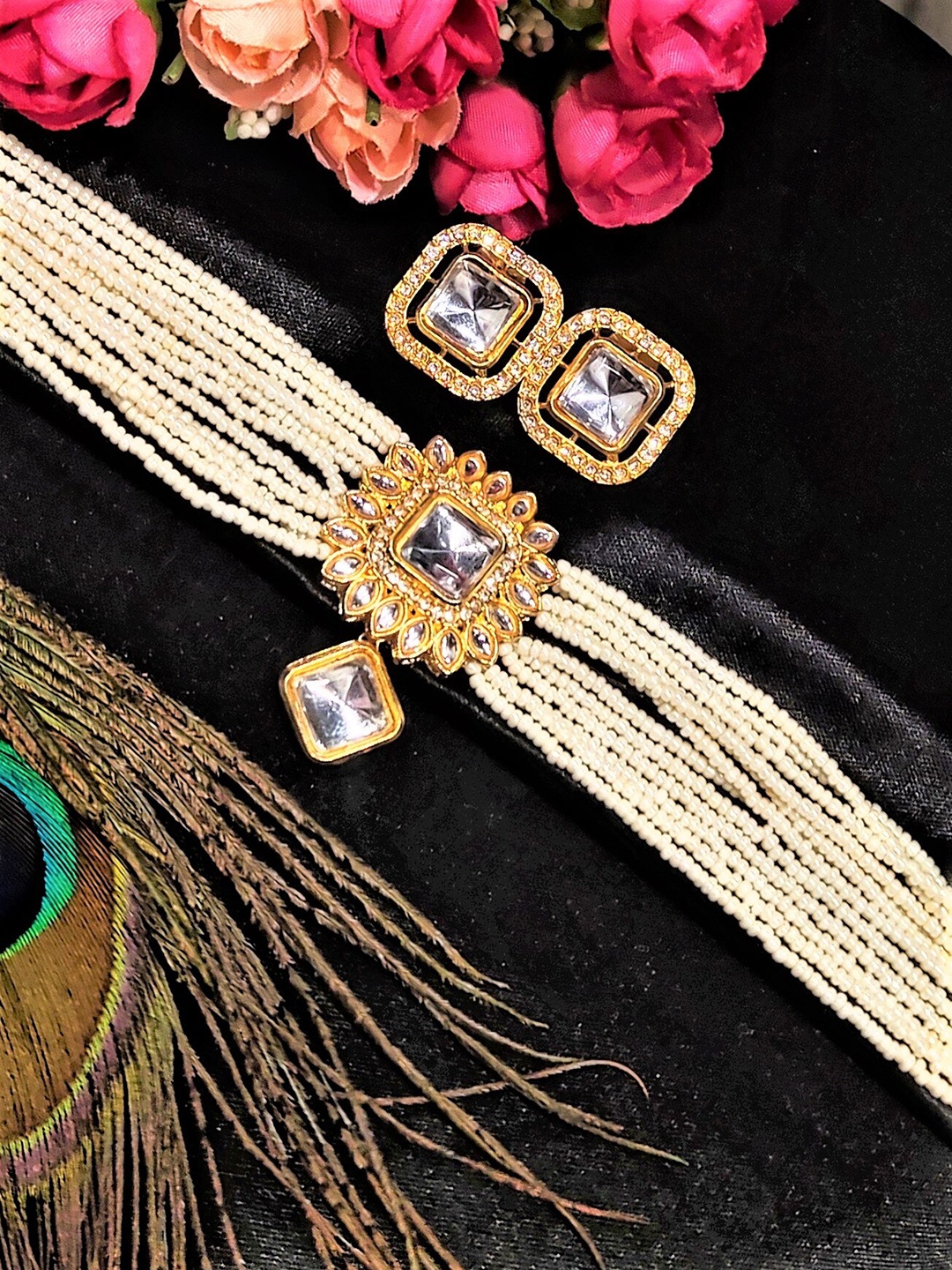

FEMMIBELLA Gold-Plated Kundan Studded & Beaded Jewellery Set